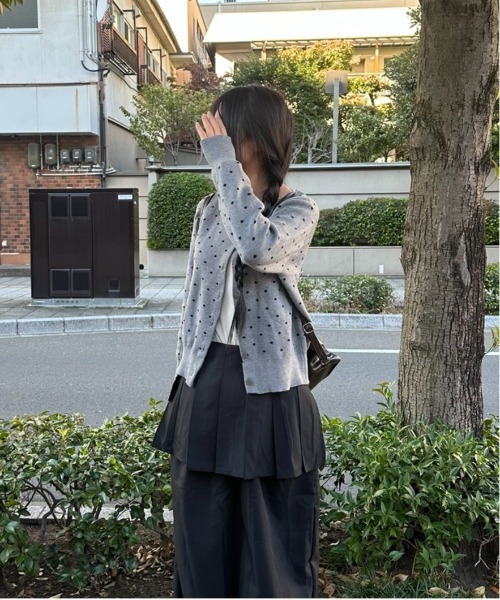 Vini（ヴィニ）の「ドットカーディガン（カーディガン/ボレロ・レディース・ブラック/グレー・MEDIUM）」の16枚目の写真