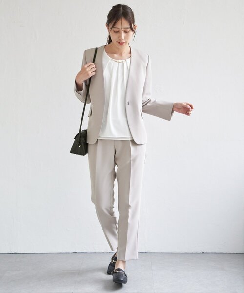 IKKA LOUNGE（イッカラウンジ）の「【洗濯機で洗える／セットアップ対応】ウォッシャブルVネックジャケット（ノーカラージャケット・レディース・ブラック/グレイッシュベージュ/ネイビー・M/L/S/XL）」の11枚目の写真