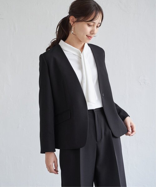 IKKA LOUNGE（イッカラウンジ）の「【洗濯機で洗える／セットアップ対応】ウォッシャブルVネックジャケット（ノーカラージャケット・レディース・ブラック/グレイッシュベージュ/ネイビー・M/L/S/XL）」の17枚目の写真