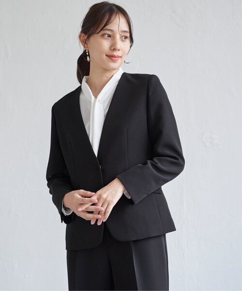 IKKA LOUNGE（イッカラウンジ）の「【洗濯機で洗える／セットアップ対応】ウォッシャブルVネックジャケット（ノーカラージャケット・レディース・ブラック/グレイッシュベージュ/ネイビー・M/L/S/XL）」の20枚目の写真