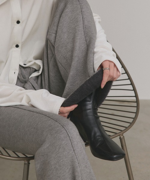 ad thie(アドティエ)の「裏シャギー センターシーム ニットパンツ(その他パンツ・レディース・ブラック/グレー/ベージュ・FREE)」の21枚目の写真