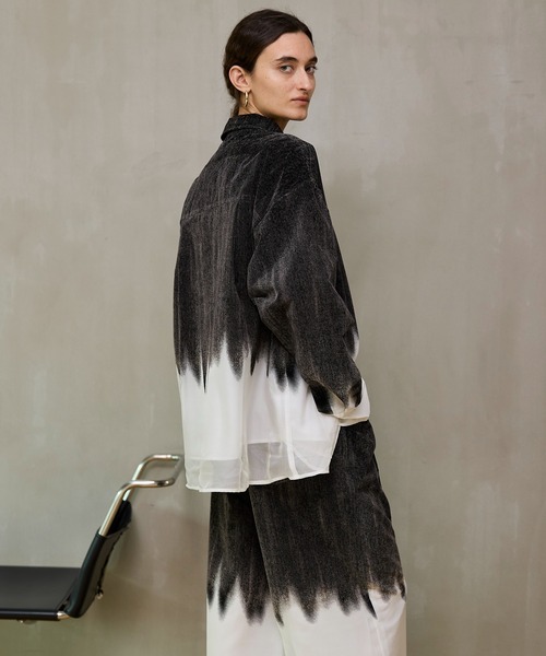 MAISON SPECIAL(メゾンスペシャル)の「Flocky Denim Shirt/フロッキーデニムシャツ(シャツ/ブラウス・レディース・ブルー/ブラック・FREE)」の5枚目の写真