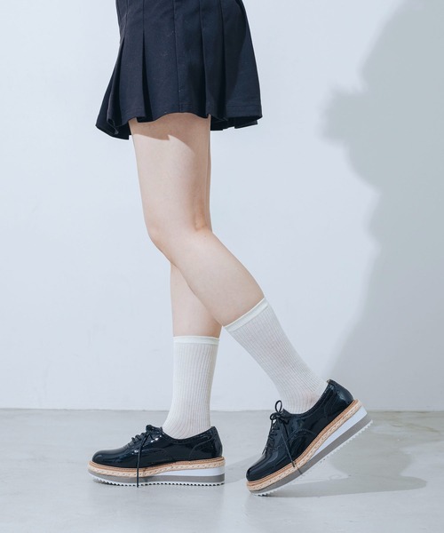 EVOL（イーボル）の「【美脚効果・22.0-25.0cm展開】厚底プラットフォームレースアップシューズ JA5922（ドレスシューズ・レディース・ブラック/アイボリー/シルバー・24.0cm/24.5cm/25.0cm/22.0cm/22.5cm/23.0cm/23.5cm）」の9枚目の写真