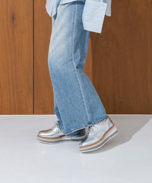 EVOL（イーボル）の「【美脚効果・22.0-25.0cm展開】厚底プラットフォームレースアップシューズ JA5922（ドレスシューズ・レディース・ブラック/アイボリー/シルバー・24.0cm/24.5cm/25.0cm/22.0cm/22.5cm/23.0cm/23.5cm）」の12枚目の写真