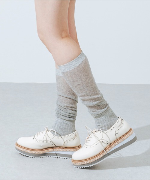 EVOL（イーボル）の「【美脚効果・22.0-25.0cm展開】厚底プラットフォームレースアップシューズ JA5922（ドレスシューズ・レディース・ブラック/アイボリー/シルバー・24.0cm/24.5cm/25.0cm/22.0cm/22.5cm/23.0cm/23.5cm）」の5枚目の写真