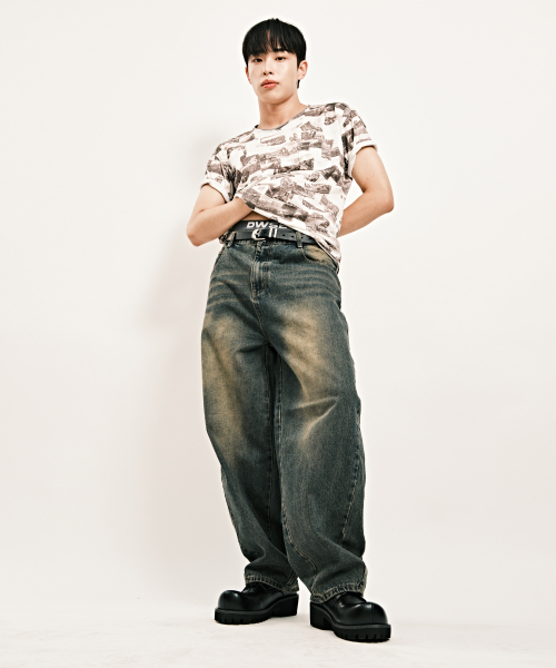 DWSE(ディーダブリューエスイー)の「バックブラシバルーンデニムパンツ(ウォッシュドブルー)(デニムパンツ・メンズ・その他・SMALL/MEDIUM/LARGE/X-LARGE/XX-LARGE/X-SMALL)」の4枚目の写真