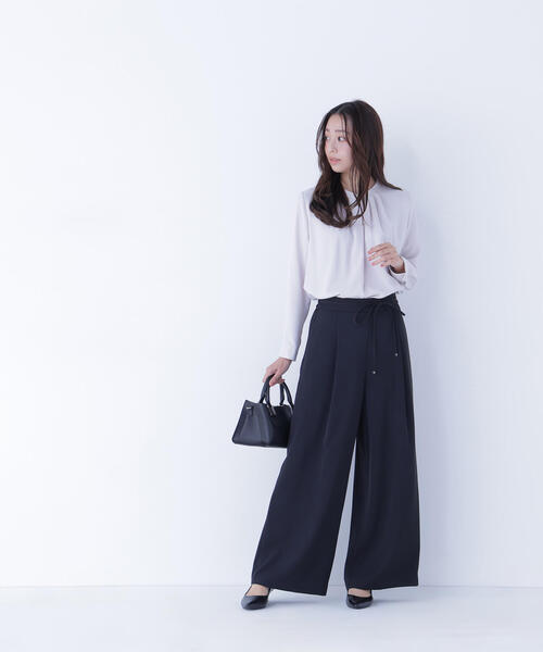 NATURAL BEAUTY BASIC（ナチュラルビューティーベーシック）の「◇ナローリボンイージーワイドパンツ（その他パンツ・レディース・ブラック/ブルー/ベージュ・P/S/MEDIUM/SMALL）」の4枚目の写真