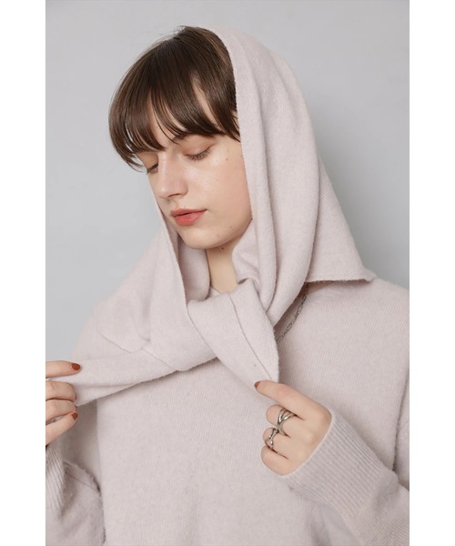 CADUNE（カデュネ）の「スカーフ付きニット（ニット/セーター）」 - WEAR