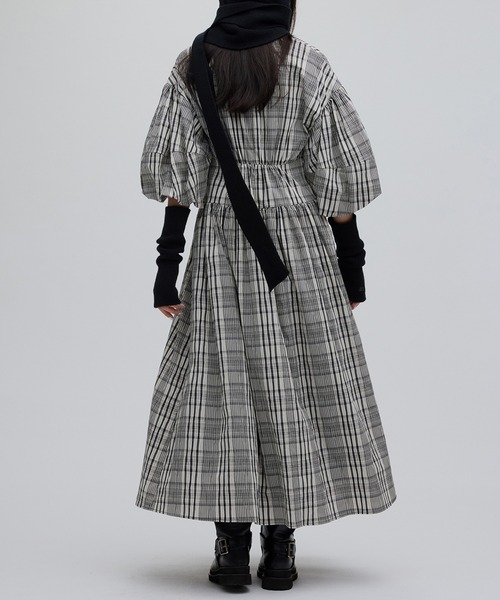 Ameri(アメリ)の「BALLOON SLEEVE CHECK DRESS(ワンピース・レディース・アイボリー/イエロー・SMALL/MEDIUM)」の7枚目の写真