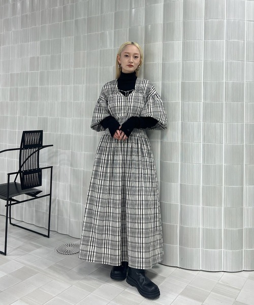 【miiko様】Ameri VINTAGE BALLOON SLEEVE Ameri（アメリ）の「BALLOON SLEEVE CHECK DRESS（ワンピース）」 - WEAR