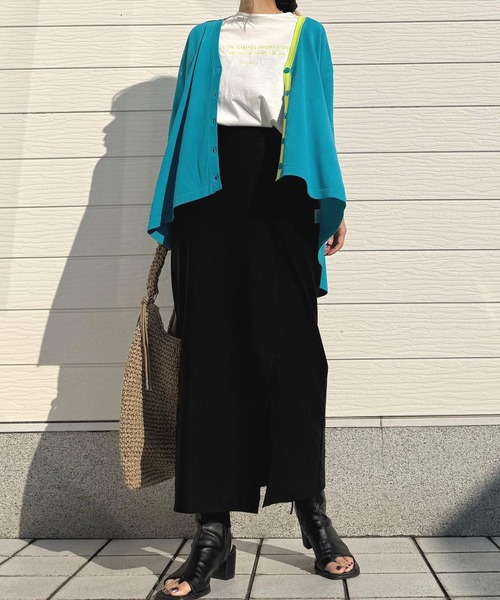 Q（キュー）の「バイカラーラインフレアカーディガン（カーディガン/ボレロ・レディース・ベージュ/ライトグレー/ターコイズブルー・MEDIUM）」の20枚目の写真