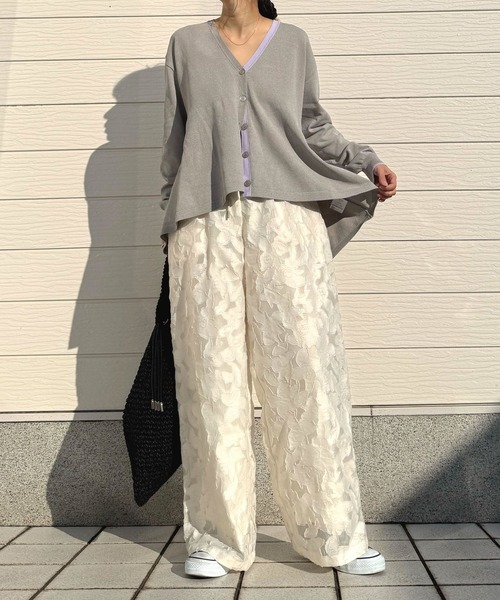 Q（キュー）の「バイカラーラインフレアカーディガン（カーディガン/ボレロ・レディース・ベージュ/ライトグレー/ターコイズブルー・MEDIUM）」の4枚目の写真