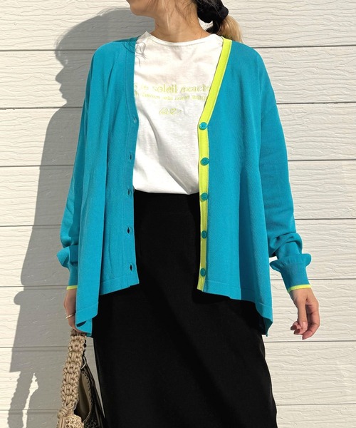 Q（キュー）の「バイカラーラインフレアカーディガン（カーディガン/ボレロ・レディース・ベージュ/ライトグレー/ターコイズブルー・MEDIUM）」の10枚目の写真