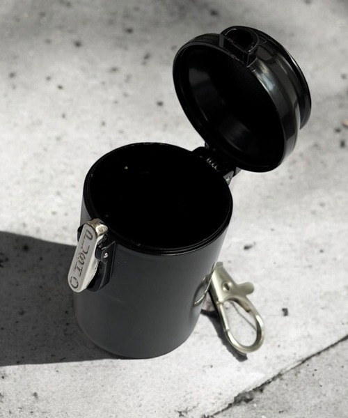 Port（ポート）の「空き缶風 デザイン ポータブル アシュトレイ（アッシュトレイ/ライター・メンズ・ブルー/シルバー/レッド/ブラック・FREE）」の6枚目の写真