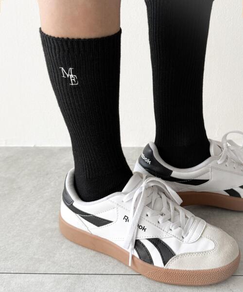 WEGO(ウィゴー)の「WEGO/刺繍ロゴローゲージゆるリブソックス(ソックス/靴下・レディース・ホワイト/ライトグレー/ブラック・23-25cm)」の2枚目の写真