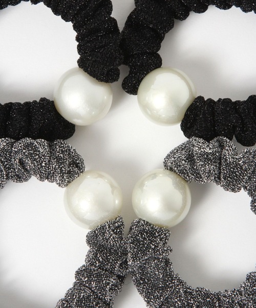 GLOBAL WORK(グローバルワーク)の「アソートゴム4点セット/642629(ヘアゴム・レディース・ベージュ系その他5/ブラック系その他/グレー系その他/ブラック系その他7/ベージュ系その他6/ブラック系その他4/ホワイト系その他・FREE)」の11枚目の写真