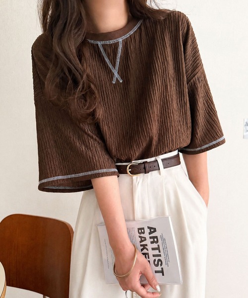 classicalelf(クラシカルエルフ)の「カラーで遊び心をプラス。配色ステッチ楊柳ガゼットトップス (半袖)(Tシャツ/カットソー・レディース・チャコール/ブラウン/ブラック/アイボリー/ブルー・LARGE/MEDIUM/SMALL/X-LARGE)」の4枚目の写真