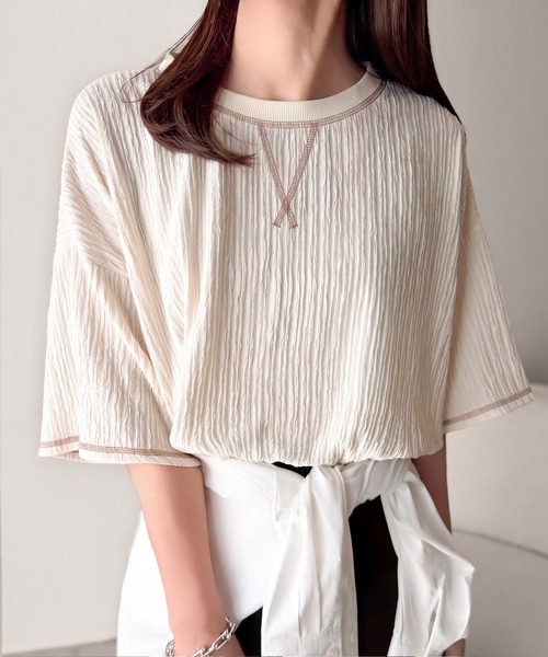 classicalelf(クラシカルエルフ)の「カラーで遊び心をプラス。配色ステッチ楊柳ガゼットトップス (半袖)(Tシャツ/カットソー・レディース・チャコール/ブラウン/ブラック/アイボリー/ブルー・LARGE/MEDIUM/SMALL/X-LARGE)」の1枚目の写真
