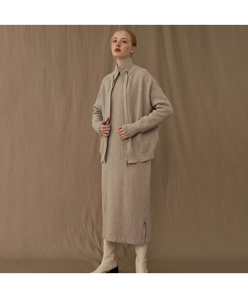 VASCARA(バスカラ)の「Turtleneck Zip-Up Knit Cardigan (5colors)(ニット/セーター・レディース・カーキ/ブラック/ライトブラウン/グレー/ブラウン・FREE)」の4枚目の写真