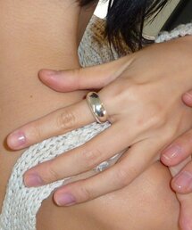 A BIT MOR（アビットモア）の「GOMA RING（リング）」