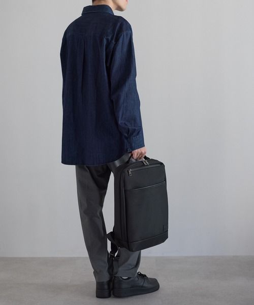 GUSCIO UOMO(グッシオ ウォーモ)の「【グッシオ ウォーモ】ビジネスリュック 軽量 通勤通学 革付属(ビジネスバッグ・メンズ・ブラック/ネイビー/ダークグレー・FREE)」の4枚目の写真