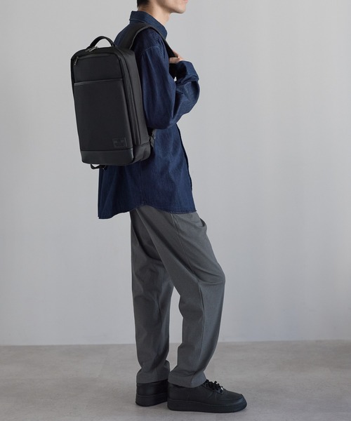GUSCIO UOMO(グッシオ ウォーモ)の「【グッシオ ウォーモ】ビジネスリュック 軽量 通勤通学 革付属(ビジネスバッグ・メンズ・ブラック/ネイビー/ダークグレー・FREE)」の7枚目の写真