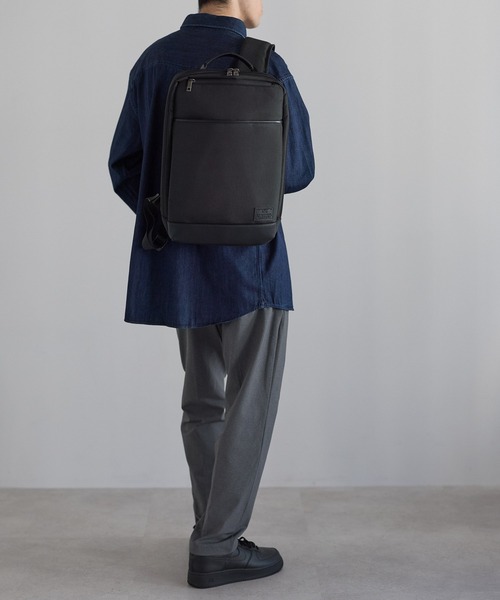 GUSCIO UOMO(グッシオ ウォーモ)の「【グッシオ ウォーモ】ビジネスリュック 軽量 通勤通学 革付属(ビジネスバッグ・メンズ・ブラック/ネイビー/ダークグレー・FREE)」の9枚目の写真