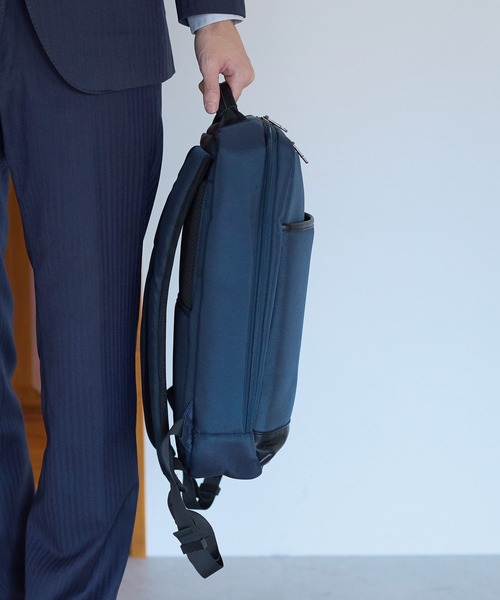 GUSCIO UOMO(グッシオ ウォーモ)の「【グッシオ ウォーモ】ビジネスリュック 軽量 通勤通学 革付属(ビジネスバッグ・メンズ・ブラック/ネイビー/ダークグレー・FREE)」の13枚目の写真