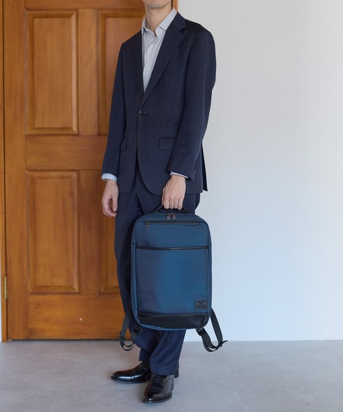 GUSCIO UOMO(グッシオ ウォーモ)の「【グッシオ ウォーモ】ビジネスリュック 軽量 通勤通学 革付属(ビジネスバッグ・メンズ・ブラック/ネイビー/ダークグレー・FREE)」の15枚目の写真