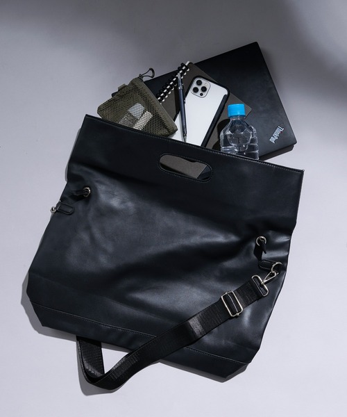 Ellno Loset(エルノロゼット)の「multi way shoulder bag(ショルダーバッグ・メンズ・グレー/ブラック/アイボリー・FREE)」の4枚目の写真