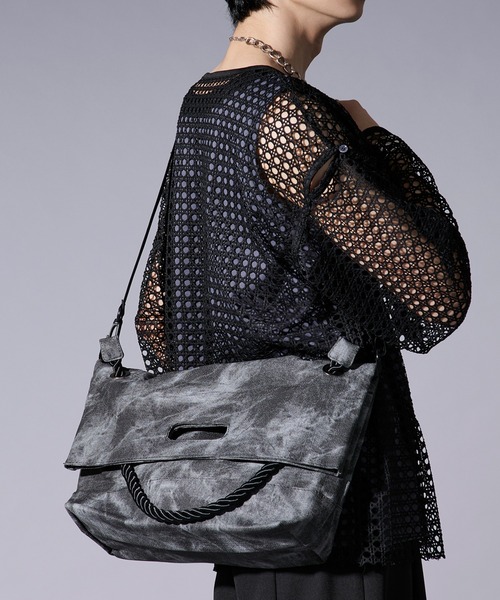 Ellno Loset(エルノロゼット)の「multi way shoulder bag(ショルダーバッグ・メンズ・グレー/ブラック/アイボリー・FREE)」の14枚目の写真