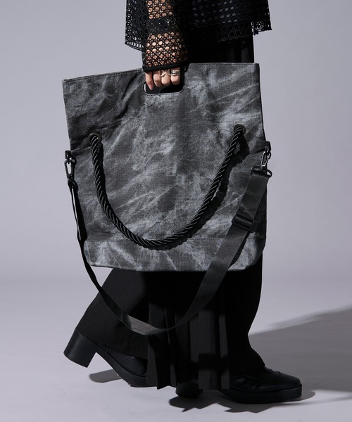 Ellno Loset(エルノロゼット)の「multi way shoulder bag(ショルダーバッグ・メンズ・グレー/ブラック/アイボリー・FREE)」の17枚目の写真