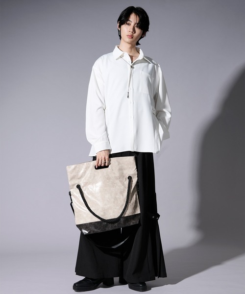 Ellno Loset(エルノロゼット)の「multi way shoulder bag(ショルダーバッグ・メンズ・グレー/ブラック/アイボリー・FREE)」の21枚目の写真