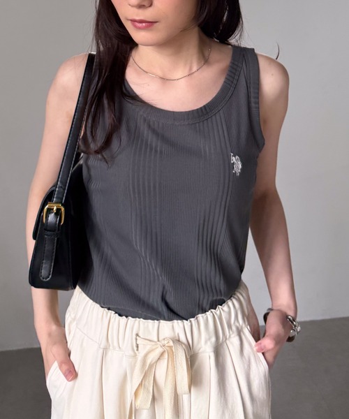 U.S. POLO ASSN.（ユーエスポロアッスン）の「RANAN/solleim別注【U.S.POLO ASSN.】カップ付リブタンクトップ（タンクトップ・レディース・ブラック/チャコール/ホワイト/レッド・LL/S/M/L）」の11枚目の写真