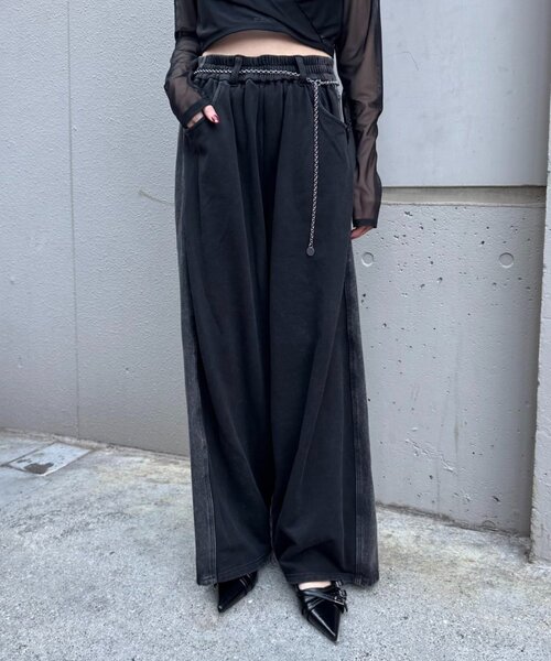 mline（エムライン）の「[mline]スウェット切り替えデニム（デニムパンツ・レディース・ベージュ/ブラック・1/2）」の5枚目の写真