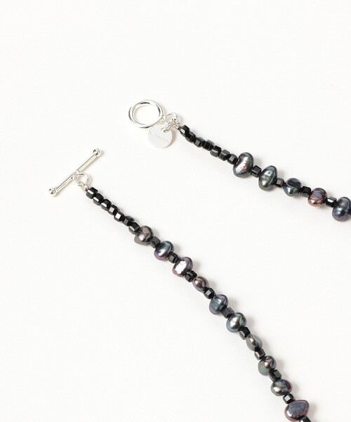 les bonbon(ルボンボン)の「les bon bon / Ombre パール ネックレス(ネックレス・レディース・ブラック・ONE SIZE)」の3枚目の写真