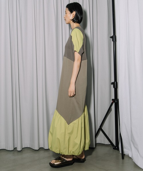 MARECHAL TERRE(マルシャルテル)の「ニットコンビネーションワンピース(ワンピース・レディース・ネイビー/ブラック/ライトカーキ/ライトグレー・MEDIUM)」の17枚目の写真