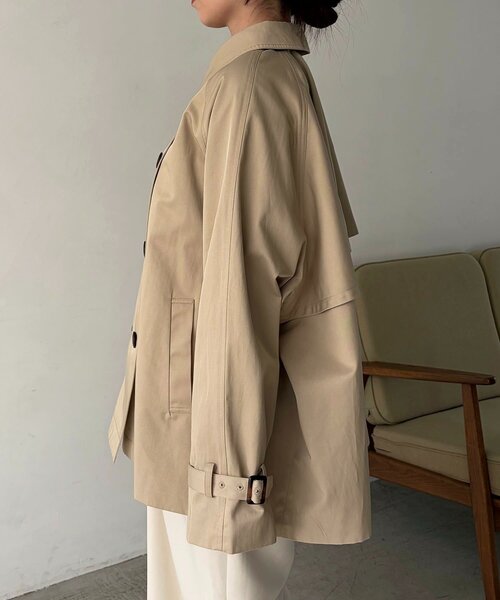 CAPRICIEUX LE'MAGE(カプリシューレマージュ)の「【サイズ展開あり】バックギャザーコート(その他アウター・レディース・ホワイト系その他/ベージュ/ブラック・36/38)」の10枚目の写真