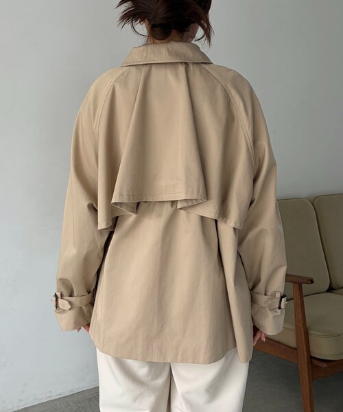 CAPRICIEUX LE'MAGE(カプリシューレマージュ)の「【サイズ展開あり】バックギャザーコート(その他アウター・レディース・ホワイト系その他/ベージュ/ブラック・36/38)」の9枚目の写真