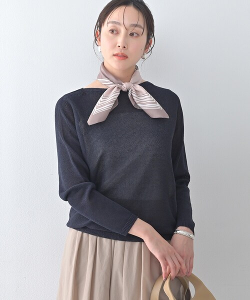 UNTITLED（アンタイトル）の「ドライタッチボートネックニット（ニット/セーター・レディース・ホワイト/ライトブルー/チャコールグレー/ベージュ/ブルーグリーン/イエロー系その他/ネイビー・48/00/02/04/44）」の17枚目の写真