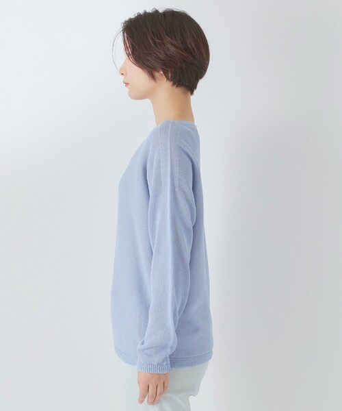 UNTITLED（アンタイトル）の「ドライタッチボートネックニット（ニット/セーター・レディース・ホワイト/ライトブルー/チャコールグレー/ベージュ/ブルーグリーン/イエロー系その他/ネイビー・48/00/02/04/44）」の9枚目の写真