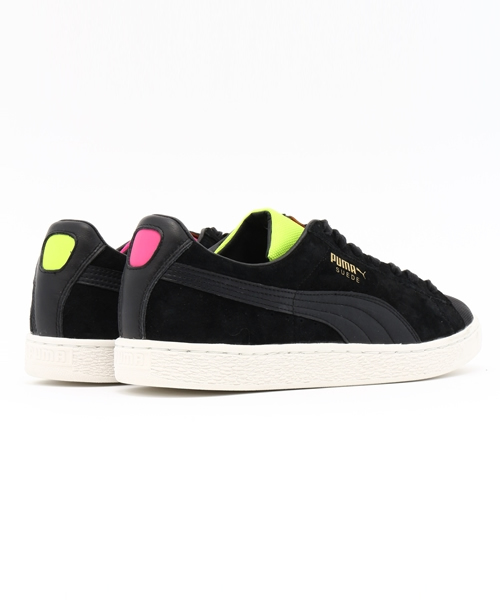 PUMA（プーマ）の「スウェード クラシック トリックス（スニーカー・メンズ・ブラック×ホワイト・24.5cm/25.5cm/26.5cm/27.5cm/26.0cm/27.0cm/23.0cm/23.5cm/28.5cm/24.0cm/29.0cm/22.5cm/25.0cm/28.0cm）」の4枚目の写真