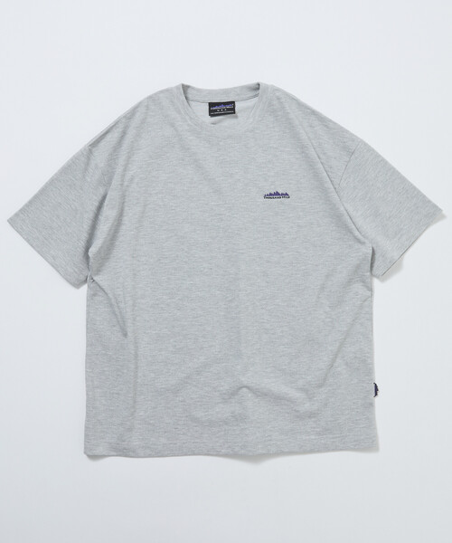 FREAK'S STORE(フリークスストア)の「限定展開 THOUSAND MILE×FREAK'S STORE サウザンドマイル 別注 ワンポイント刺繍 クルーネック Tシャツ 抗菌防臭 吸水速乾(Tシャツ/カットソー・メンズ・ホワイト/グリーン/アッシュグレー/ブラック・SMALL/MEDIUM/LARGE)」の12枚目の写真