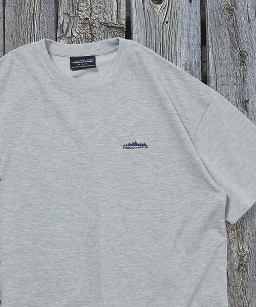 FREAK'S STORE(フリークスストア)の「限定展開 THOUSAND MILE×FREAK'S STORE サウザンドマイル 別注 ワンポイント刺繍 クルーネック Tシャツ 抗菌防臭 吸水速乾(Tシャツ/カットソー・メンズ・ホワイト/グリーン/アッシュグレー/ブラック・SMALL/MEDIUM/LARGE)」の19枚目の写真