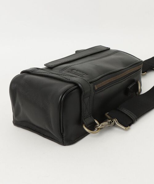 AVIREX(アヴィレックス)の「BULTO MINI SHOULDER BAG/ブルト ミニショルダーバッグ/AVX5610(ショルダーバッグ・レディース・ブラウン系その他3/ブラック・F)」の5枚目の写真
