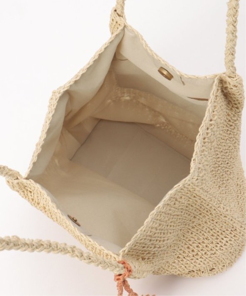 LBC（エルビーシー）の「雑材タッセル付きトートバッグ（ショルダーバッグ・レディース・ブラウン/グリーン/ベージュ・FREE）」の15枚目の写真