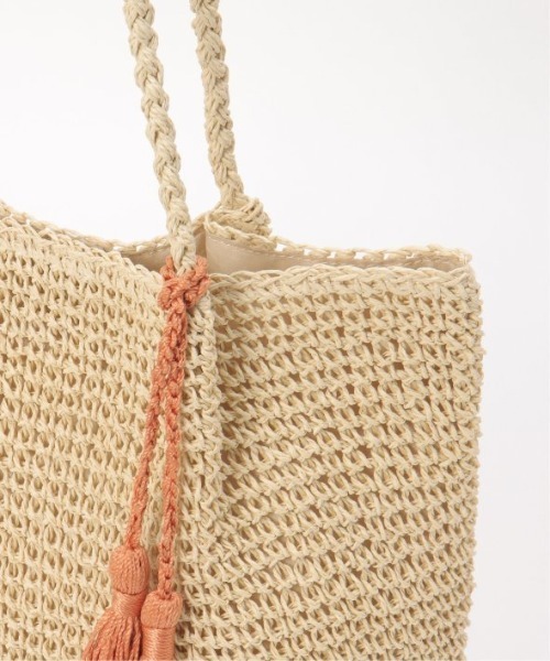 LBC（エルビーシー）の「雑材タッセル付きトートバッグ（ショルダーバッグ・レディース・ブラウン/グリーン/ベージュ・FREE）」の17枚目の写真