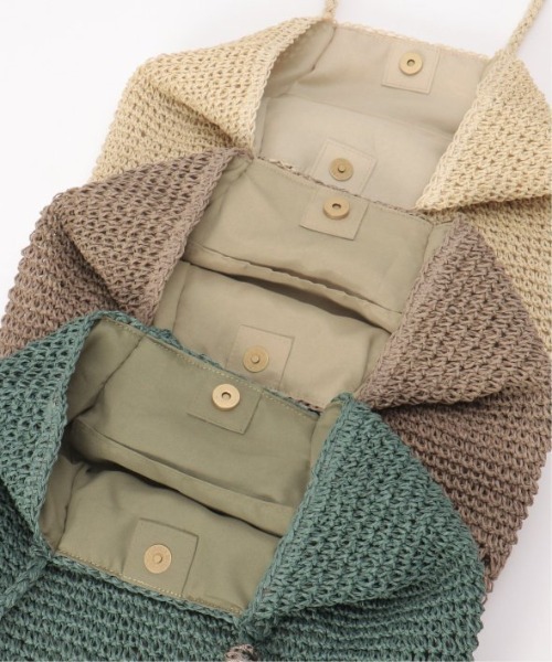 LBC（エルビーシー）の「雑材タッセル付きトートバッグ（ショルダーバッグ・レディース・ブラウン/グリーン/ベージュ・FREE）」の11枚目の写真