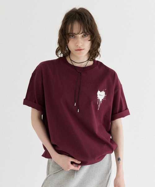 ONCILY（オンシェリー）の「26SS HEART LOGO DRAW CODE T-SHIRT / ハートロゴドローコードTシャツ（Tシャツ/カットソー・メンズ・ピンク/ホワイト系その他3/ホワイト系その他/ホワイト系その他5/ライトブルー/ブラック系その他2/ブラック/ネイビー系/ブラック系その他3/ブラック系その他/ホワイト系その他4/ホワイト系その他2/ボルドー/ネイビー系1・SMALL/LARGE/MEDIUM）」の14枚目の写真