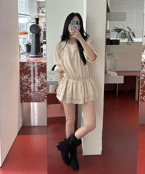 FAVORITO(ファヴォリート)の「クルーネックショートワンピース(ワンピース・レディース・ベージュ・F)」の17枚目の写真